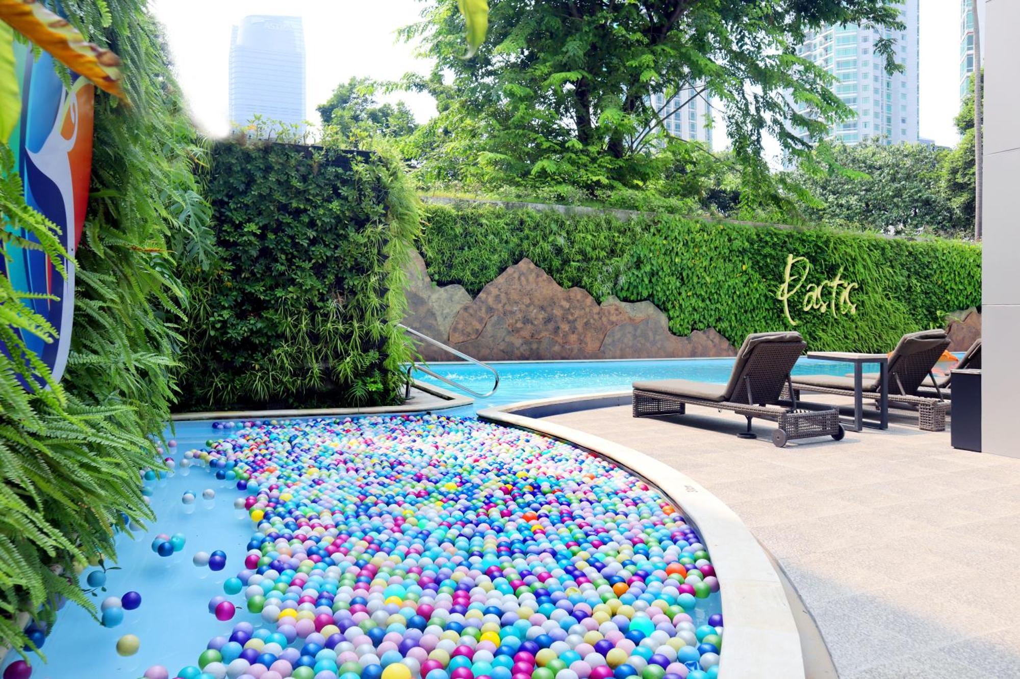 Oakwood Suites Kuningan Jakarta Exterior foto