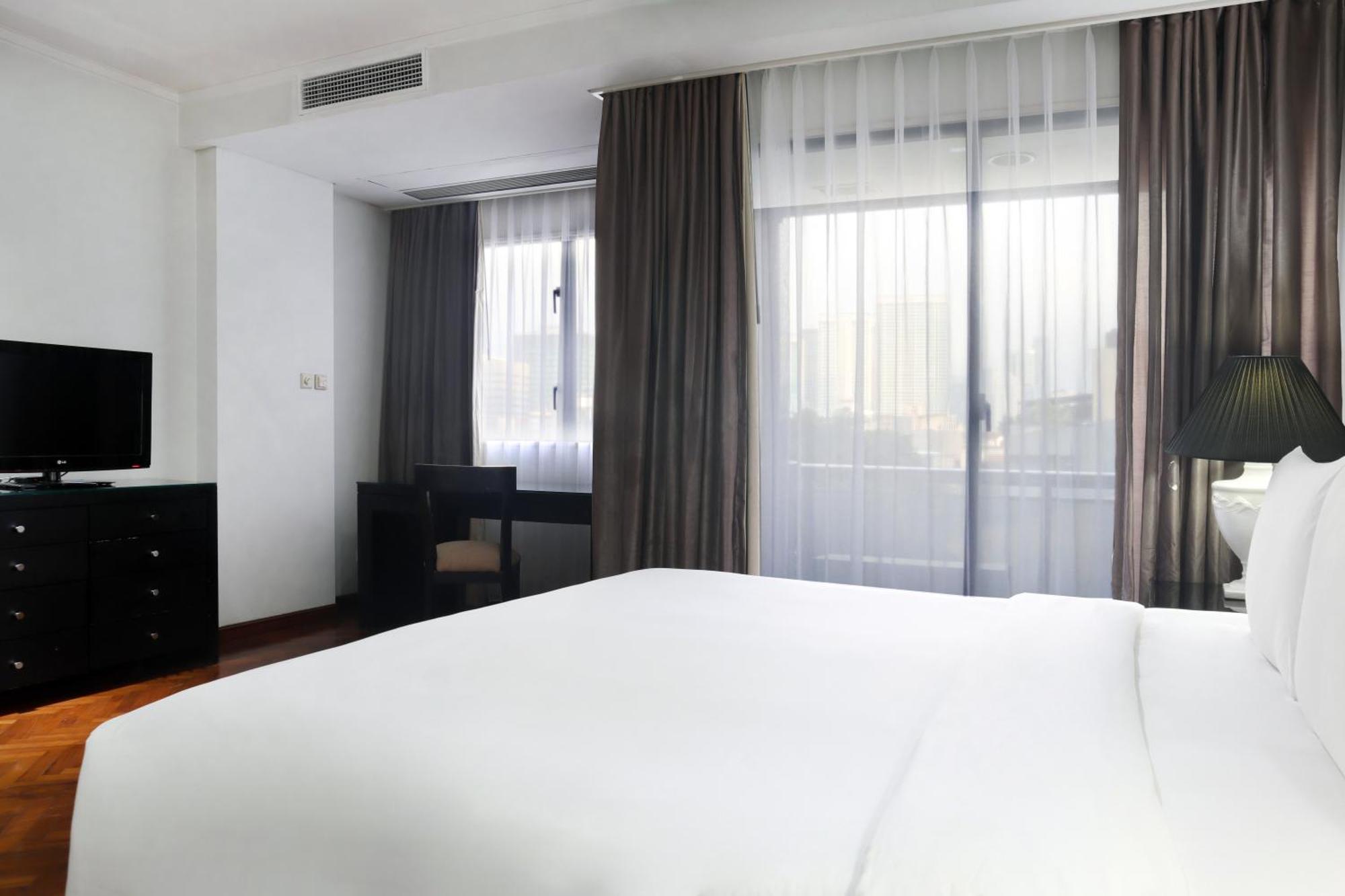 Oakwood Suites Kuningan Jakarta Exterior foto