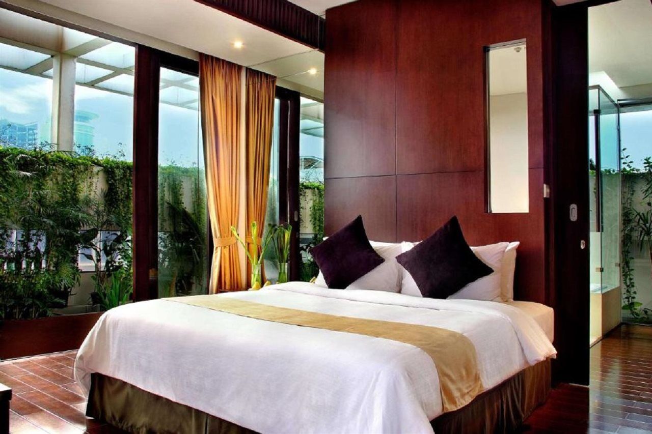 Oakwood Suites Kuningan Jakarta Exterior foto